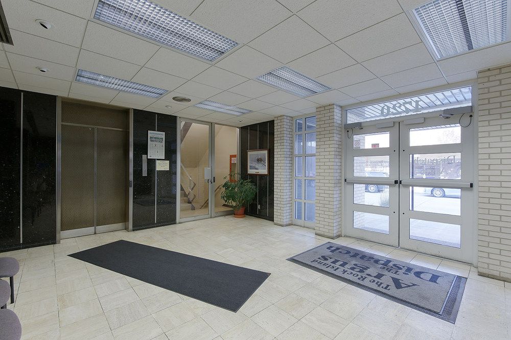 The Daily Dispatch Building: 1720 5th Ave, Moline, IL 61265